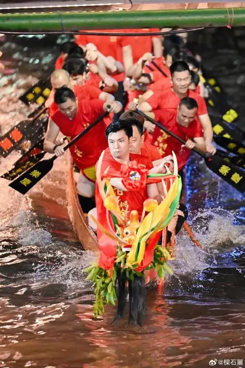 佛山龙舟精神激励LPL：从龙舟竞渡看英雄联盟战队逆袭之道